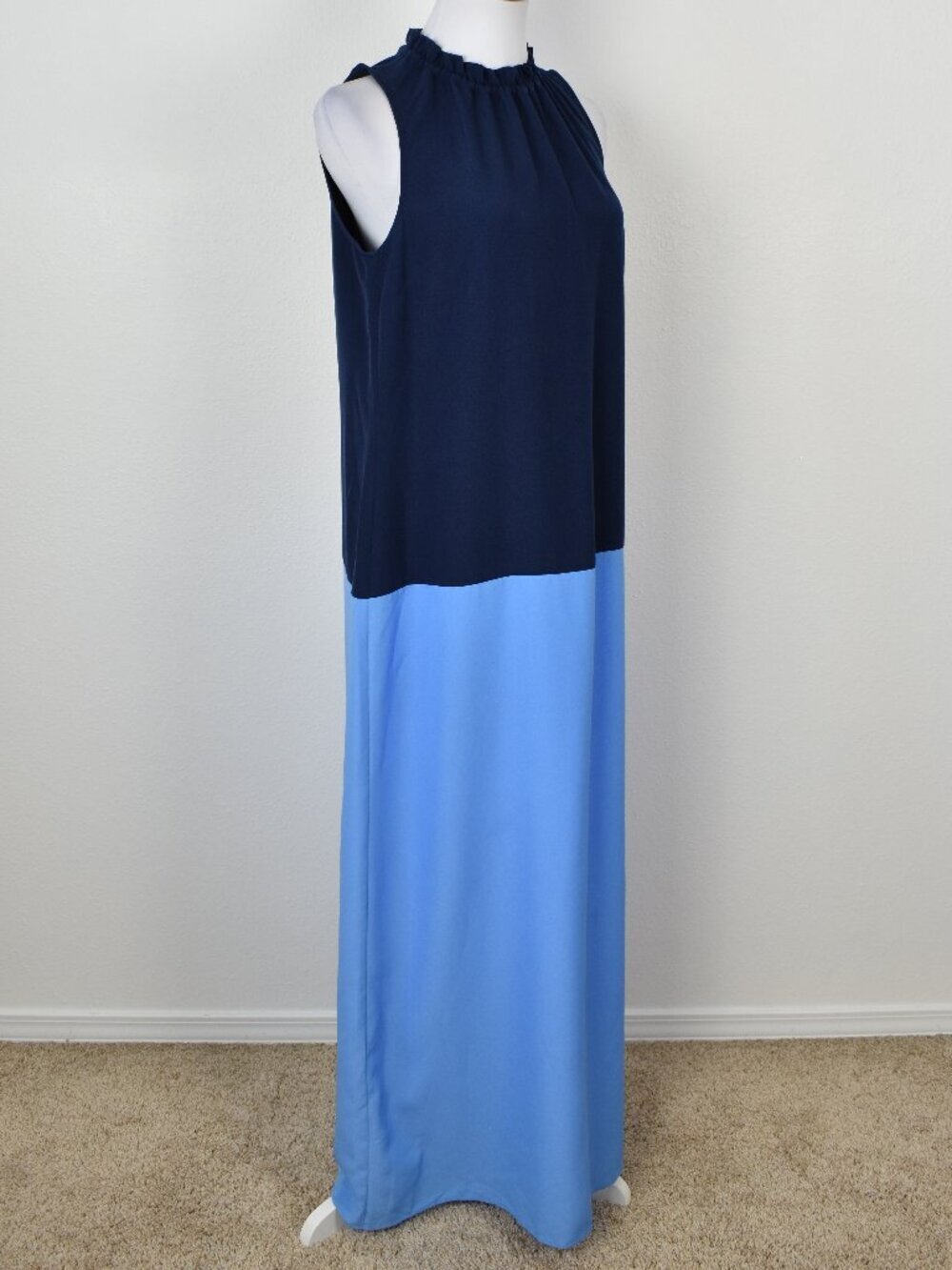 STS Sail to Sable Ruffle Neck Maxi Dress - S - Picture 9 of 10